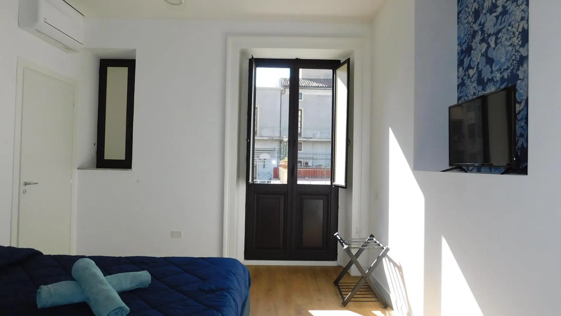 Maison d'hôtes Hibiscus - Etnea Rooms Catane Italie